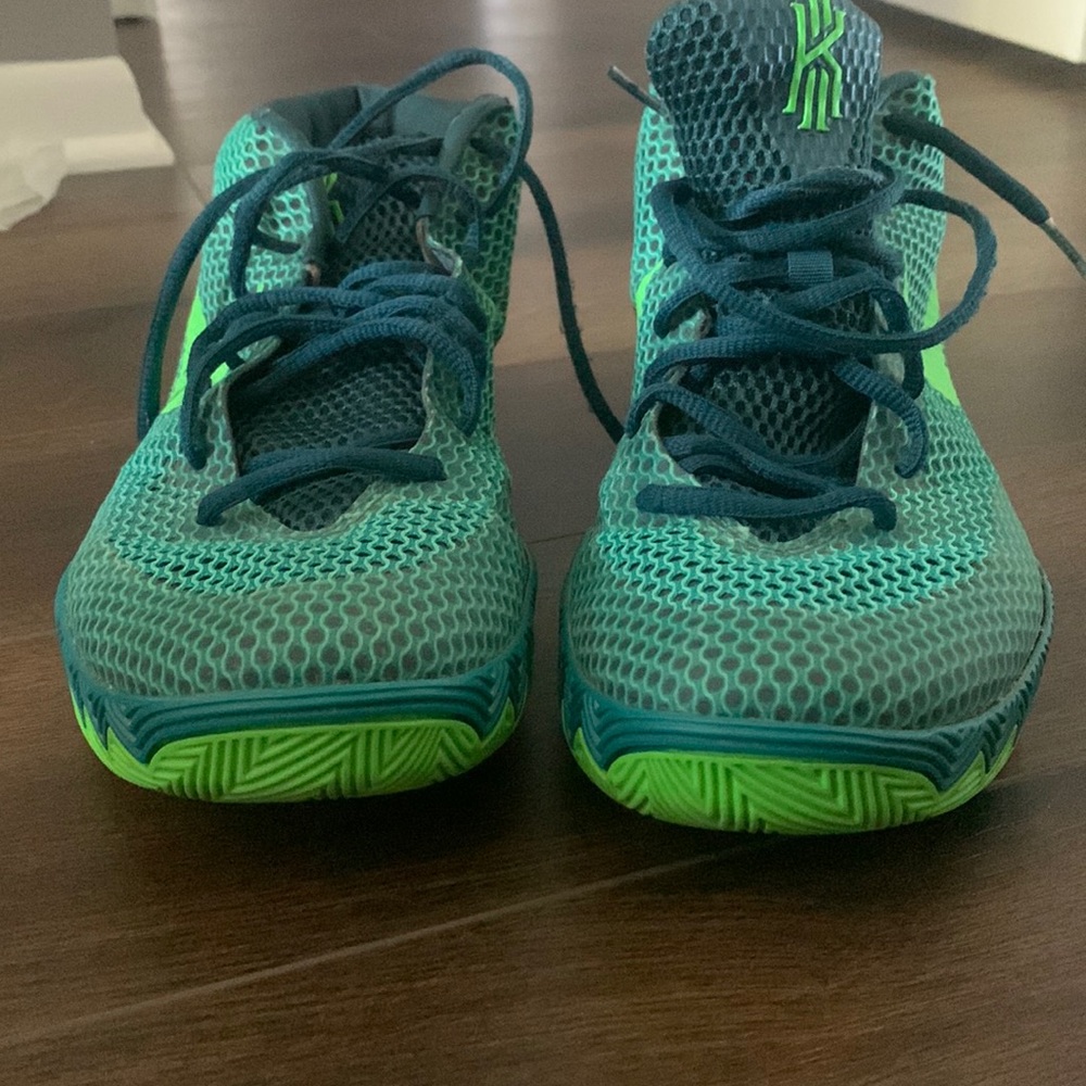 Nike Kyrie 1 Australia